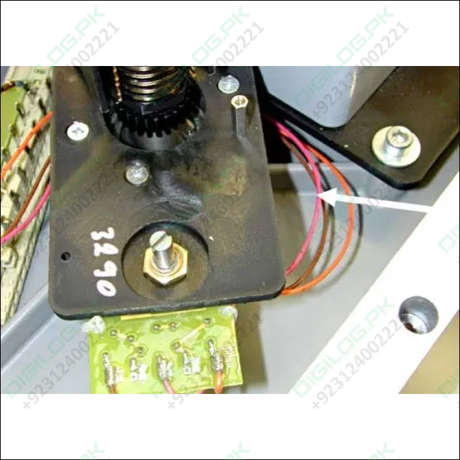 100k Dual Stereo Volume Type Variable Resistor Potentiometer in Pakistan