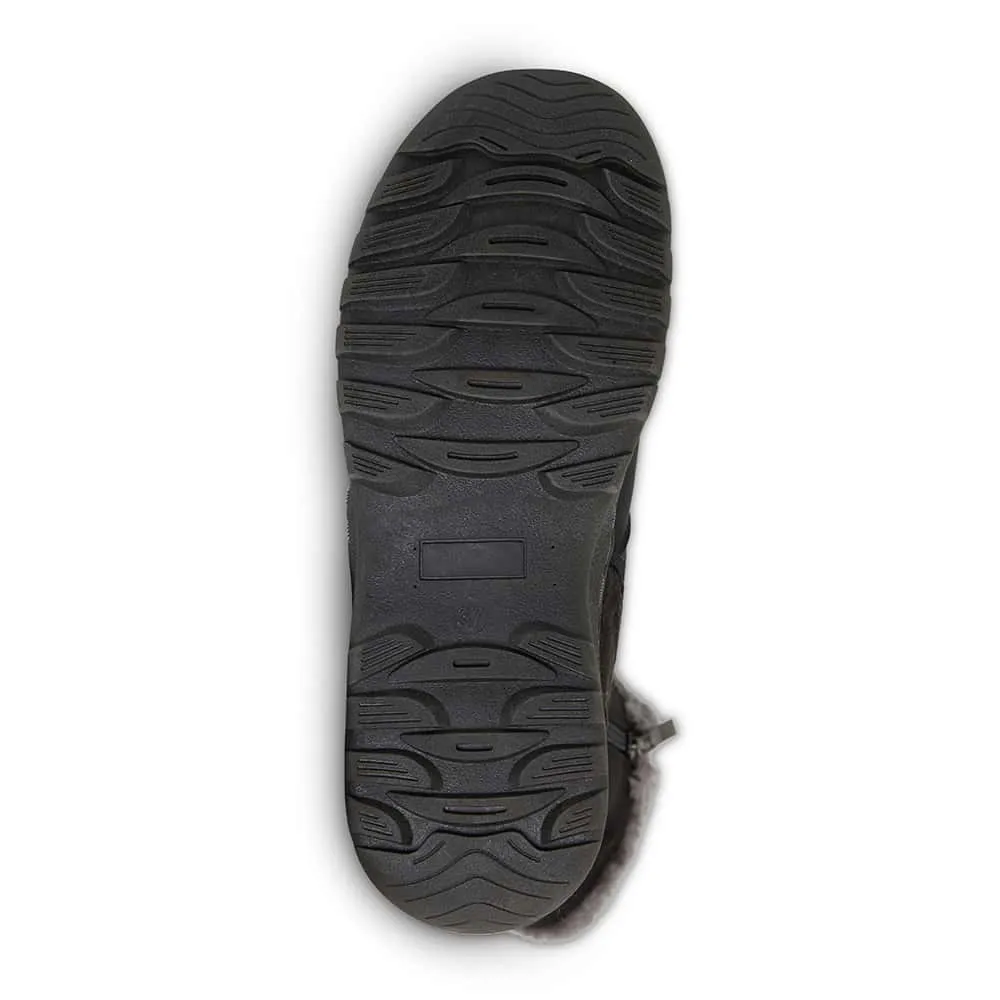 Element Boot in Black Smooth