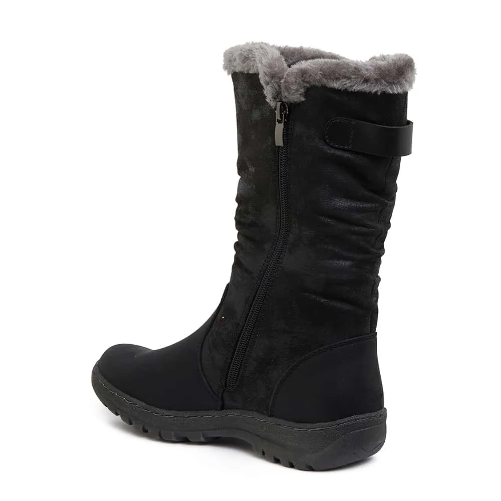 Element Boot in Black Smooth