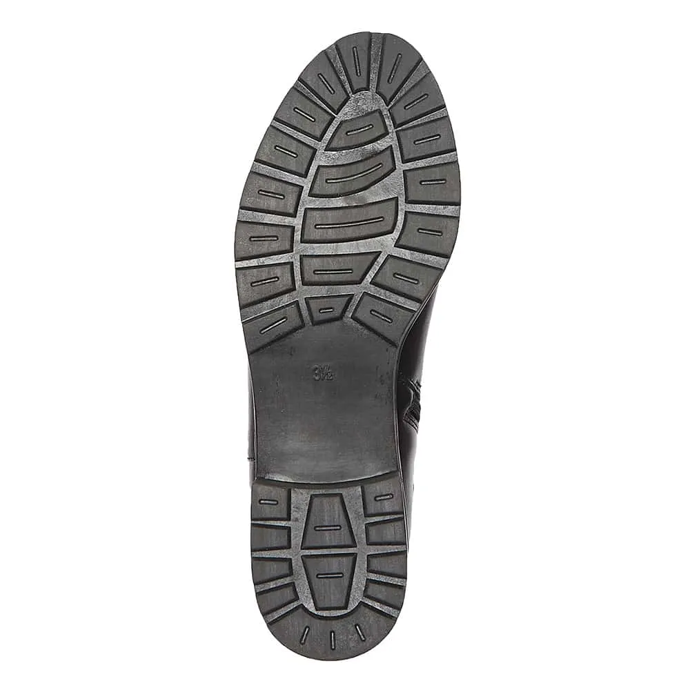 Innovate Boot in Black Leather
