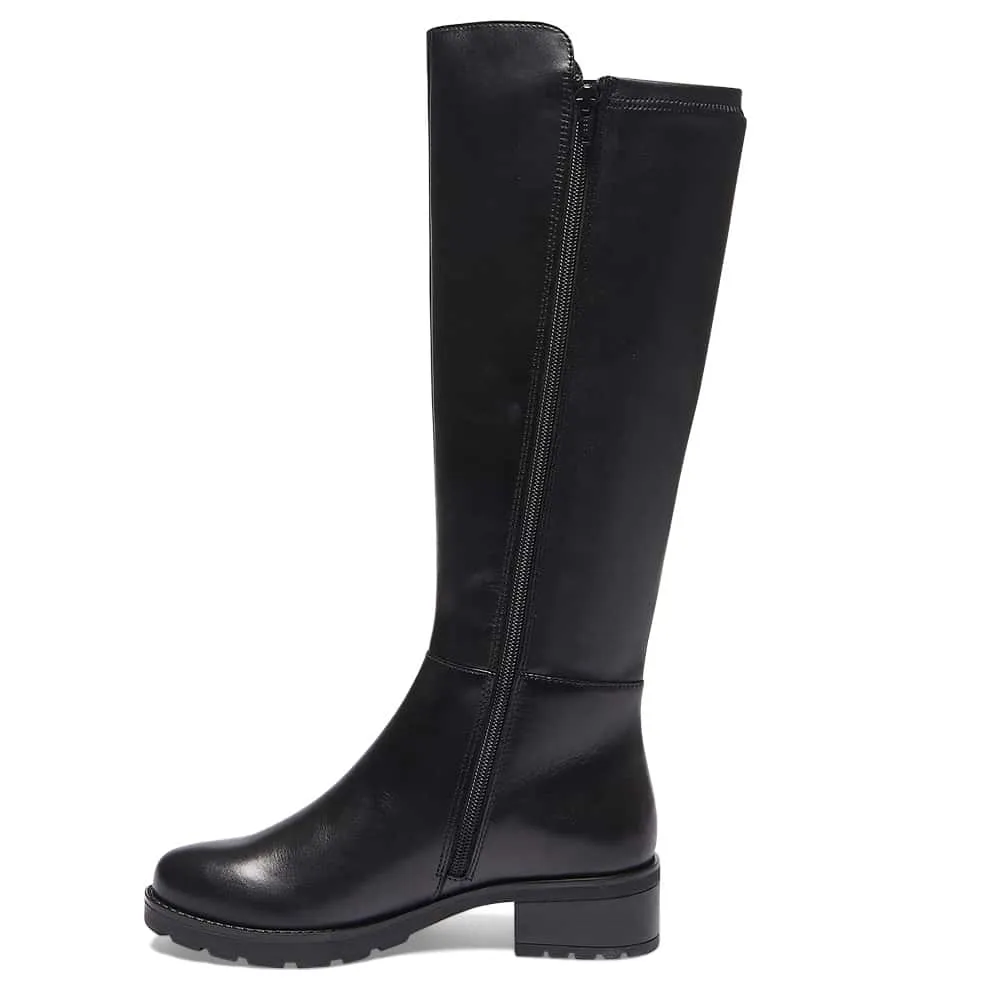 Innovate Boot in Black Leather